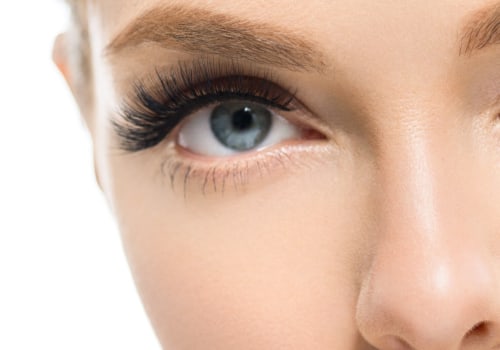 What eyelash extensions suit small eyes?